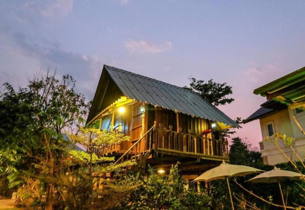 Hotel Oyo 1155 Bikers House And Enduro Tours Chiang Mai Exterior foto